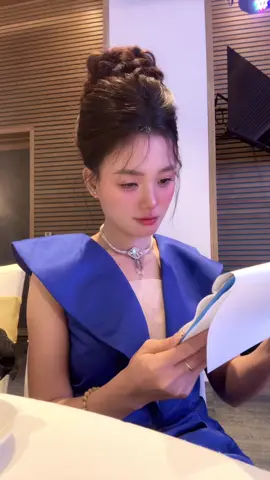 Đừng nhìn em, em ngại😅😅😅#trending #MCNhaTrang #TourguideNhaTrang #fyp #xuhuong 