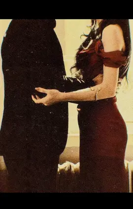 مايذكرك الحلا بشي؟#4u #العندليب #ماعاشرت_شمس_ولا_خاوت_نجوم #foryou #explore 