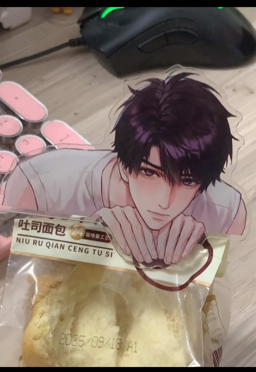 Please provide the text#cute #loveanddeepspacecharacters #lads #cosplay #game 