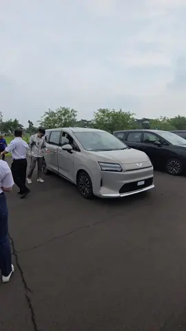 all new cortez darion  mpv 7 seater pertama di Indonesia dengan dua varian EV dan PHEV. #wulingjember #wulingbanyuwangi #wulingcortezdarion #wuling #banyuwangi 