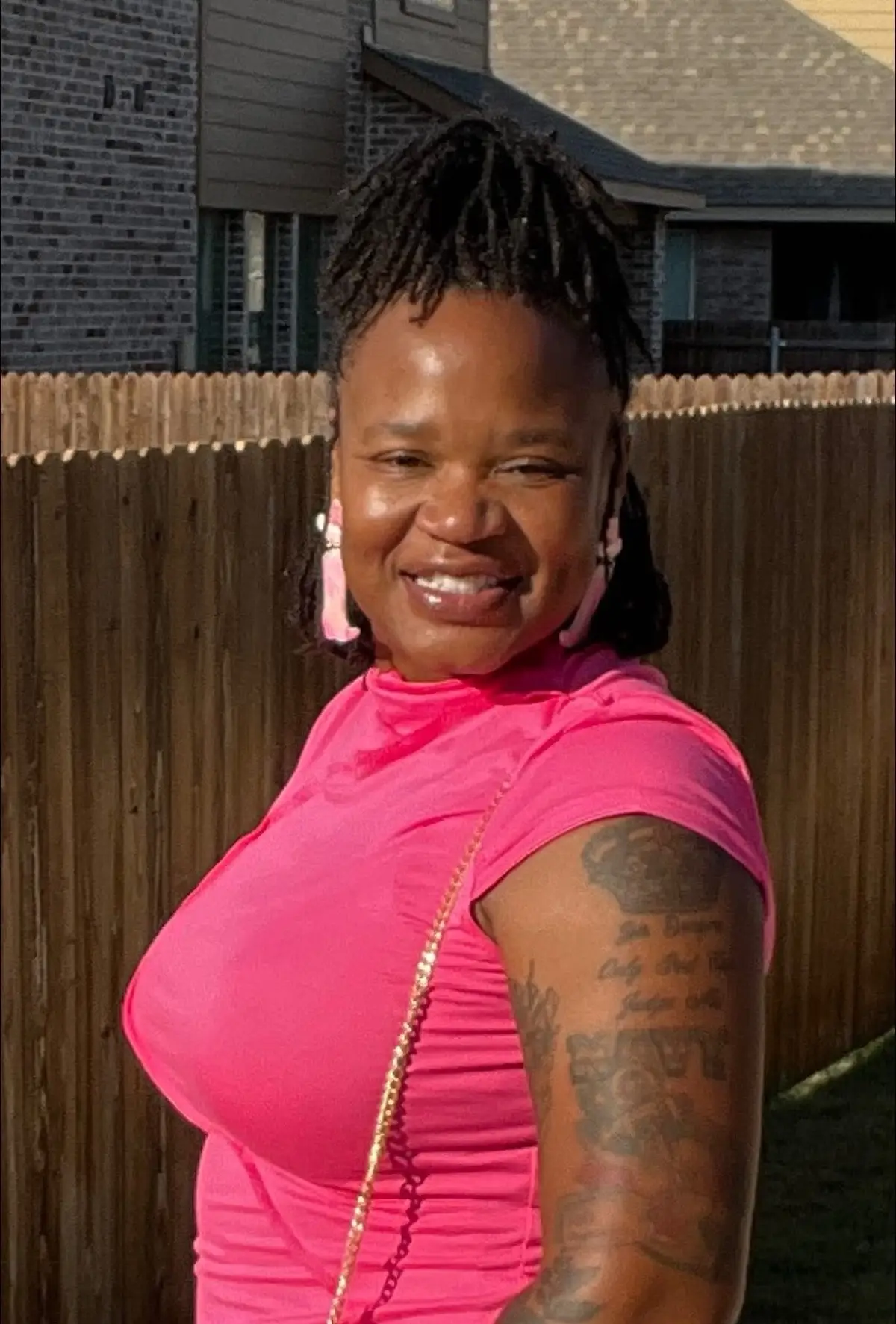 Pain is a teacher, not a prison. If all you ever focus on is who hurt you or what went wrong, your mind keeps you chained to that moment. It’s like living in replay mode on the worst scene of your life. But the moment you shift your focus and ask, “What did this teach me?”, that’s when healing begins. Growth doesn’t come from avoiding hurt, it comes from learning through it. Some of the strongest, wisest, and most loving people you’ll ever meet are the ones who learned how to turn heartbreak into wisdom and wounds into wisdom scars. You can’t heal if you keep scratching the same spot. Let the lesson breathe. Let your heart grow from what tried to break you. Remember, the same fire that burns can also purify. You’re not meant to live in your pain, you’re meant to learn from it and level up because of it. So today, stop asking “Why did this happen to me?” and start asking “What did this teach me?” You’ll find peace, strength, and purpose right there in the middle of your lesson.