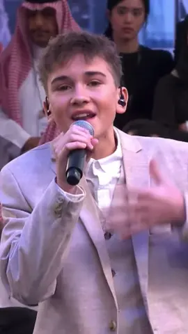 @Neos Fanpage Thank you very much for sharing this video with me this is my full performance from the FII9 opening show.✨ #trend #viral #performance #saudi #singing 