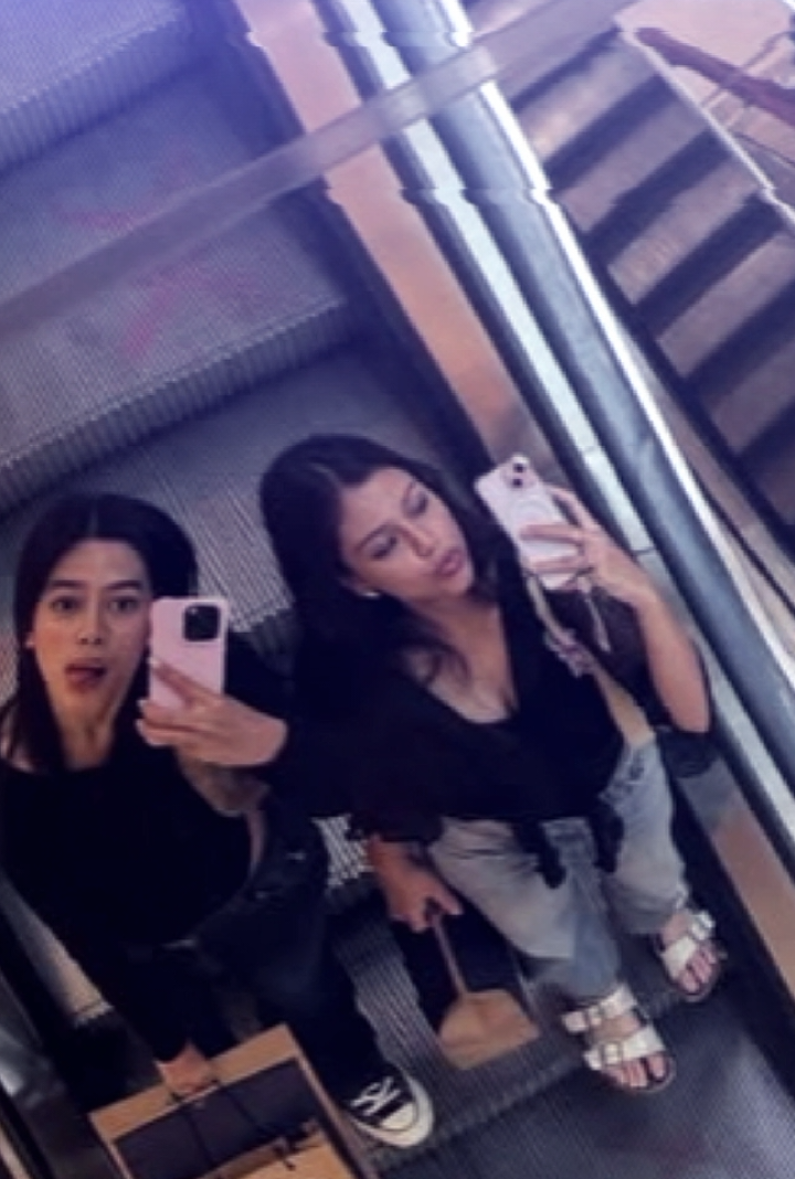 ngemall bareng 🤩🤏🏻🫰🫰 #aqeelacalista #jolina @Aqeela Aza Calista 