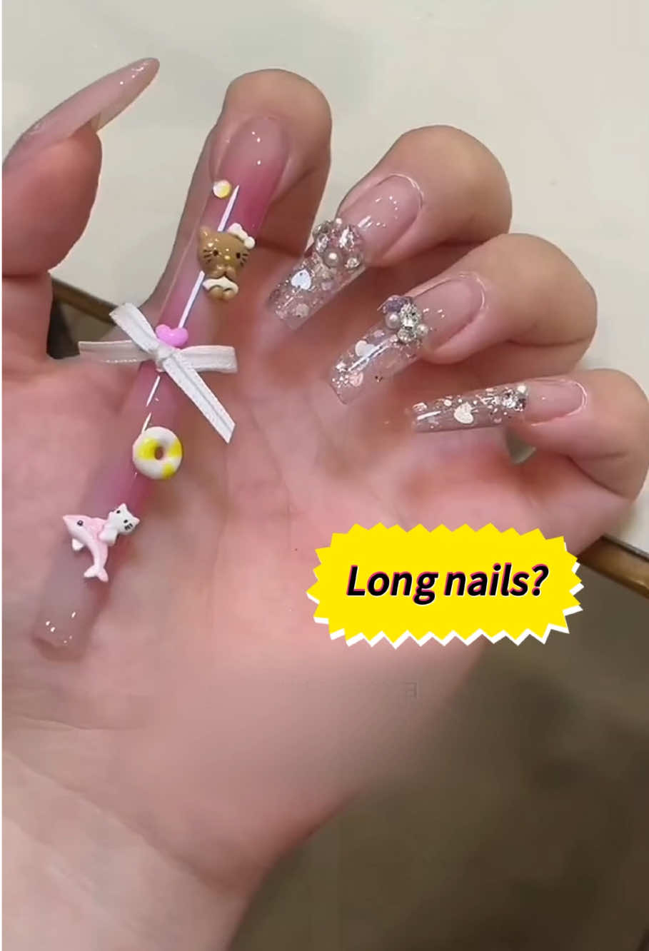 A really long and beautiful nail😘#pressonnails #nailart #longnail #craft #nail 