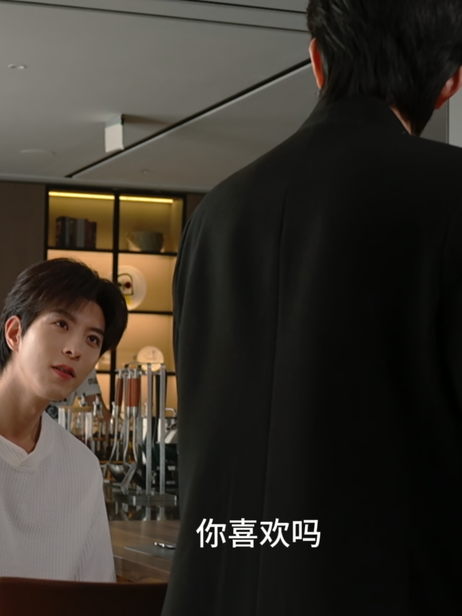 【短花絮BTS】垂涎ABO Desire|捉到講小話的兩顆花生🥜🥜 #ABODesire #DesireTheSeries  Caught Hua&Sheng whispering to each other  🥜🥜 🥜🥜持续放送中，股东不散场🎉🎉 Ongoing distribution, shareholders are not leaving. 🎉🎉 #垂涎 #ABODesire #abodesire #desiretheseries #desire #Desire #nongjian #omegaverse #bl #abo #ABO #boyslove #drama #dramaseries #blseries #bts #behindthescene