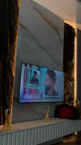 چاوەڕێی هیچ بەڵگەیەک مەکە هەستەکانت بەڵگەن ، بڕوایان پێبکە!!🥀🖤