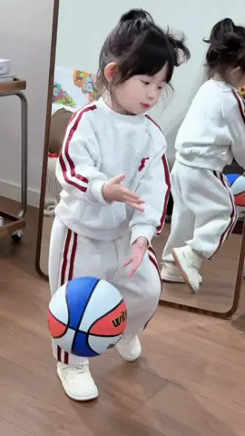 Bộ nỉ@Xs bé gái#thinhhanhxuhuong #boquanaobegai #babygirrl💜 #mevaembe❤️❤️❤️ #quanaothudongbegai 