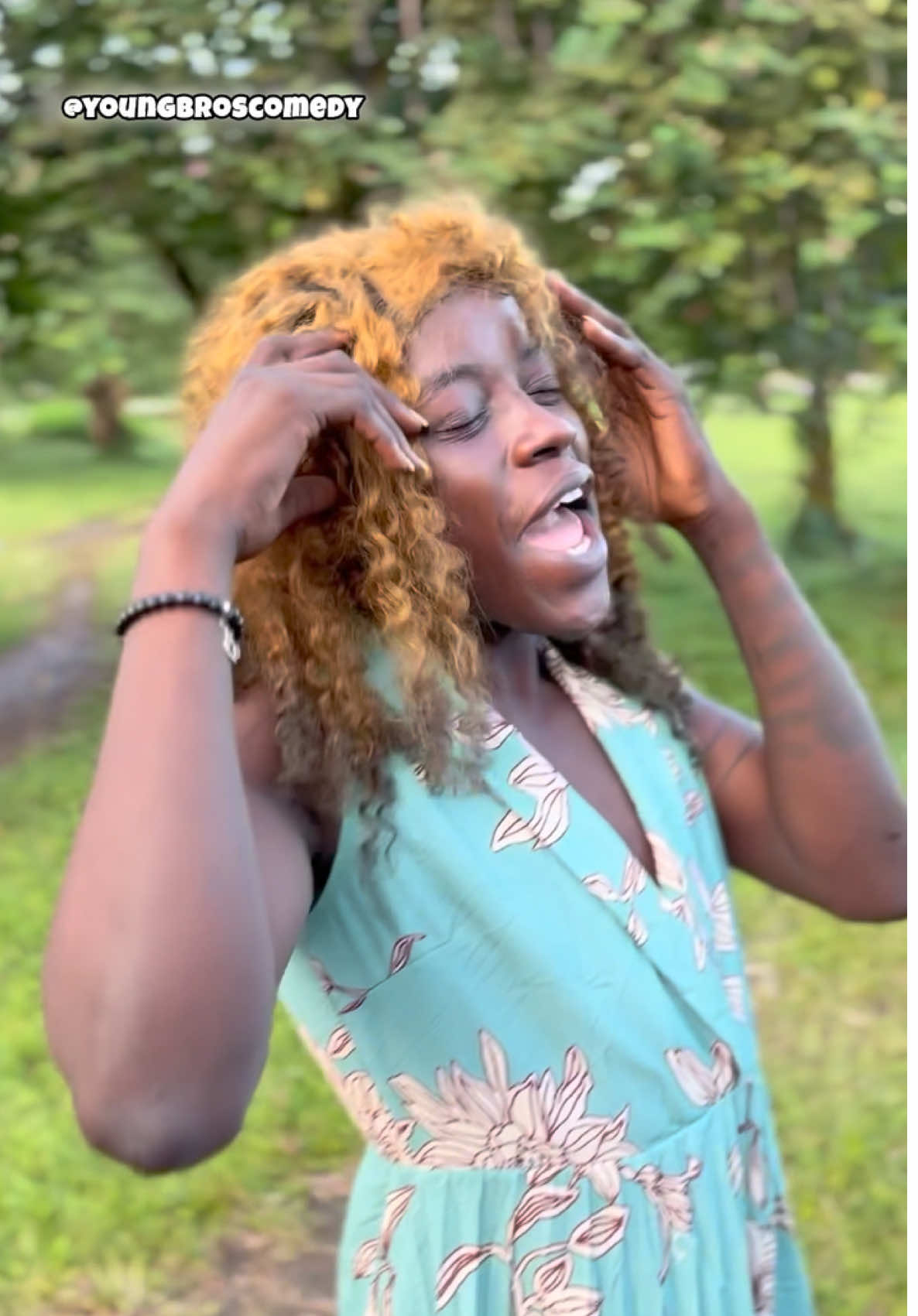 When she’s not interested 🤣🤣🤣 @yattara da plug @Famouz Kings Watches 237 #ohbuea #fyp 