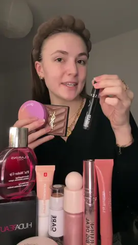 GRWM story Time (j’attends vos commentaires) 🚘🤷‍♂️🥶 Produits utilisés : - Anti cernes @Erborian France  - Bronzer stick @Sephora Collection  - Blush Highlighter liquide @Rare Beauty  - Poudre @Huda Beauty  - Bronzer @YSL Beauty  - Blush Highlighter (Rare Beauty) - Highlighter @BenefitFrance  - Crayons sourcils @Benefit Cosmetics  - Gel à sourcils (Sephora Collection) - Mascara @L'Oréal Paris France  - Baume à lèvre @Clarins Official  - Spray fixateur (Clarins) #getreadywithme #grwm #storytime #makeup #30k 