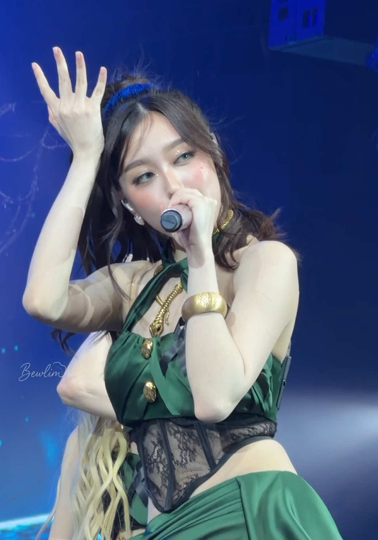 อ๊ะสวยมาก แม่เมดูซ่า🐍💚 @aheyekrn_ #Aheye4EVE #อ๊ะอาย4EVE #4EVE #EnchantedFestx4EVE #EnchantedFest2025 