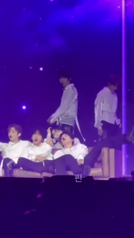 duo maknae 🫠🫠 cr. kuyaajoah #ryo #sakuya #nctwish #intothewish 