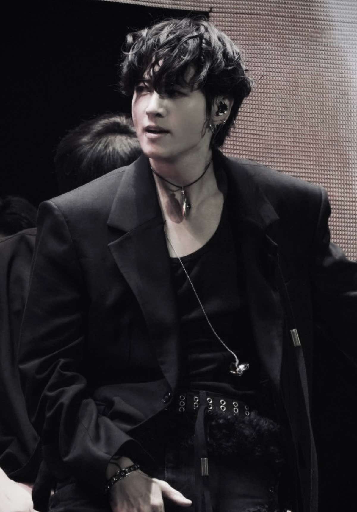 Full Perf. Jungkook - Standing Next to You #jungkook #runseokjin 