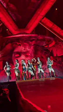 แม่งูหล่อเท่ซะงั้น เป๊ะจัด !! 😎🐍💚 #4EVE #TPOP #EnchantedFestx4EVE #EnchantedFest2025 