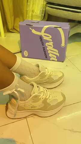 Corrola shoes✨ #fyp #foryou #corolla #shoes 