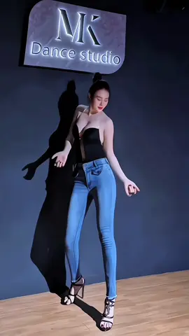 #nhaytiktok #dance #dancer #gaixinhtiktok #trending 