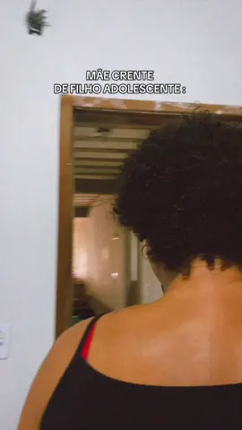 Quando minha mãe resolve esculachar meu irmão não tem pra ninguém 