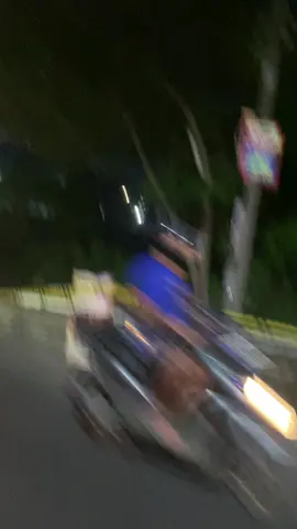 එතන අඩුවකට තිබ්බේ ඒ බස් එක විතරයි එකත් මගින් හරි සෙට් උනා 🥹❤️@S A N D E E P ⚓️😮‍💨 @N I P U N A 🩶 @🌍💞🍃#සියනෑ පුරවරයේ මැණික#න 