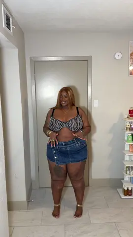 The zebra print does something to me @Hsia-Bras #hsiabra #hsia 