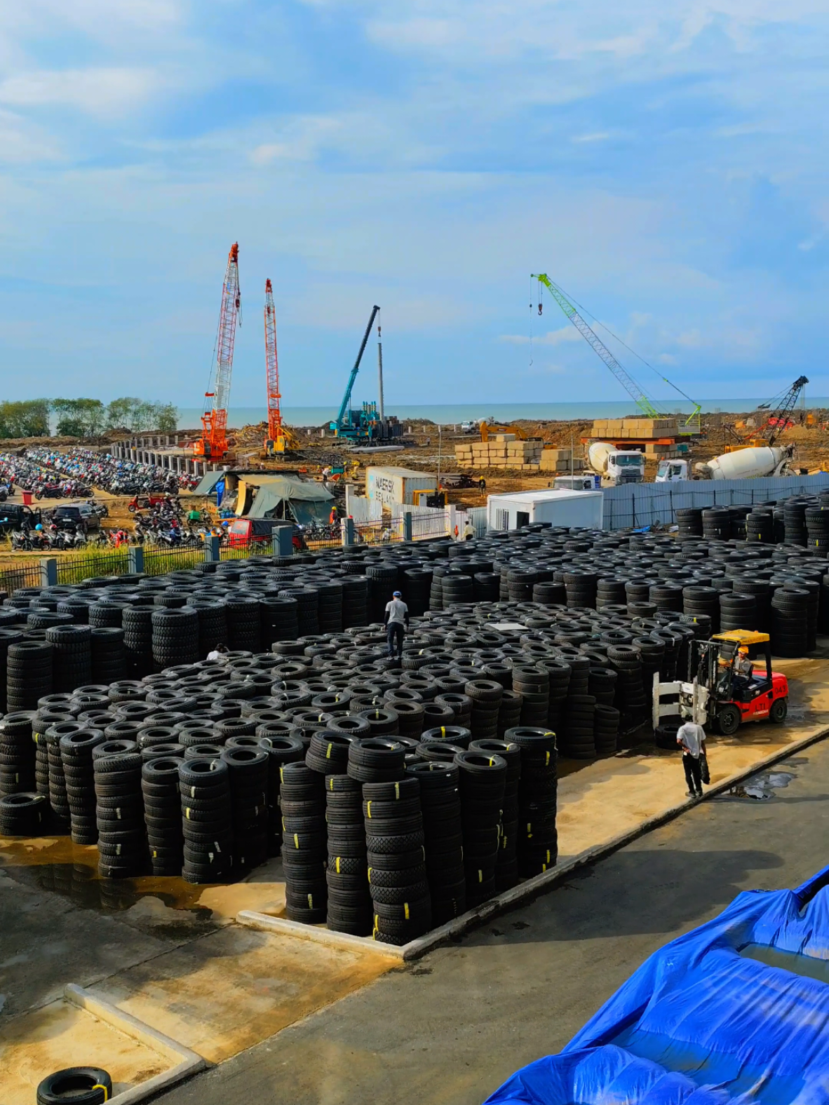 💪#mataharitireindonesia #kawasanindustrikendal #kendal24jam #kulipabrik #fyp 