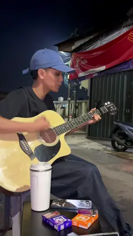 ini lagu emang ada kandungan nikotinnya ya? kok bikin candu #fyp #coverlagu #samsons #diujungjalan 