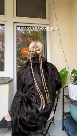 A lil easy elevated bun tutorial for you girl 💘  #hairinspo #hairstyleideas #longhair #hairstyletutorial #fashiontiktok 