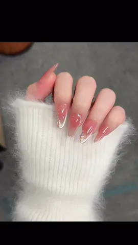 mời các khách iu qua shop làm nails theo yêu  cầu tại 78  Láng Hạ nhaa  #nails #imbichphuongnails #imbichphuongstudio #nailbox #xuhuong 