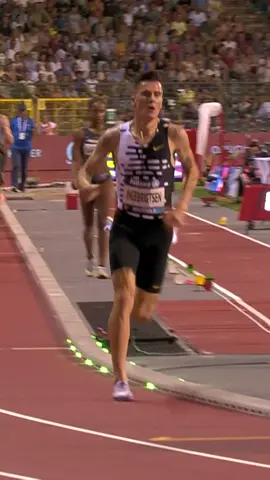 Historical moments 🧐🌍⏱️ 2000m WR - 4:43.13 #DiamondLeague 💎 #BrusselsDL #athletics #History