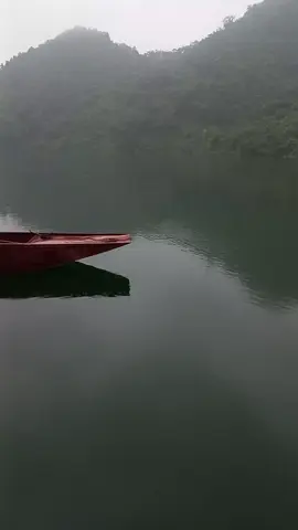 HỒ THÁC BÀ ,cảnh đẹp ngày mây mù  chợt  nhớ mối tình đầu năm sưa #canhdep #hothacbayenbai #nhachaymoingay #follower🥺❤️ #xuhuongtiktok 