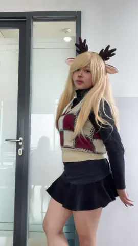 only fit check I had but yas  #deltarunecosplay #noelleholiday #noellecosplay #deltarune #happyhalloween 