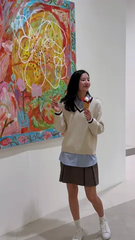 วันนี้ริชจะพาทุกคนมาทานขนมที่ร้าน HENRI CHARPENTIER ร้านขนมสไตล์ตะวันตกจากญี่ปุ่น 🍰 ที่เปิดสาขาใหม่ที่  ชั้น G  สยามพารากอนค่ะ ที่นี่เขามีเมนูขนมมากมาย ทั้งเมนูซิกเนเจอร์อย่าง Financier และ The Shortcake และที่พลาดไม่ได้เลยคือเมนูไอศกรีมสุดพิเศษ The Shortcake On Ice Cream ที่มีเฉพาะสาขาพารากอนเท่านั้นด้วยน้า จะนั่งทานก็เพลิน จะเดินทานก็ฟินมากๆ เลยค่ะ และพิเศษยิ่งกว่าสำหรับใครที่แวะมาร้านช่วงวันที่ 1–7 พ.ย. นี้ ซื้อครบ 1,000 บาท รับฟรี tote bag ลายพิเศษ และซื้อครบทุก 300 บาทได้ขนม Financier อบสดฟรี 1 ชิ้น ด้วยนะ  สายขนมห้ามพลาดเลยนะคะ 🥰🍰🍦 #HenriCharpentier #HENRICharpentierThailand 