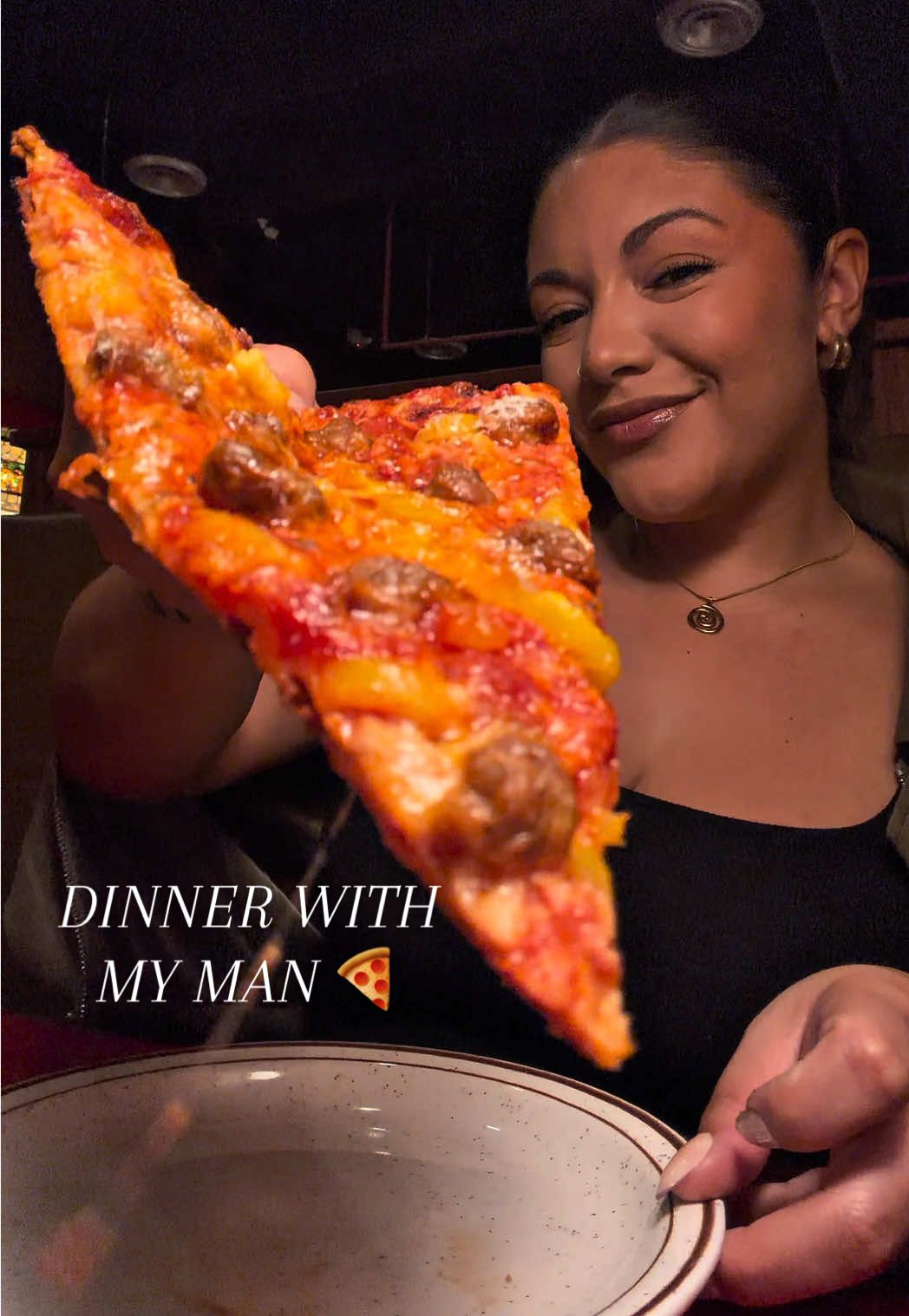 Date night at Fratesi’s Pizza 🍕 #miamidinner #miamirestaurants #fratesipizza #miamipizza #RestaurantReview 