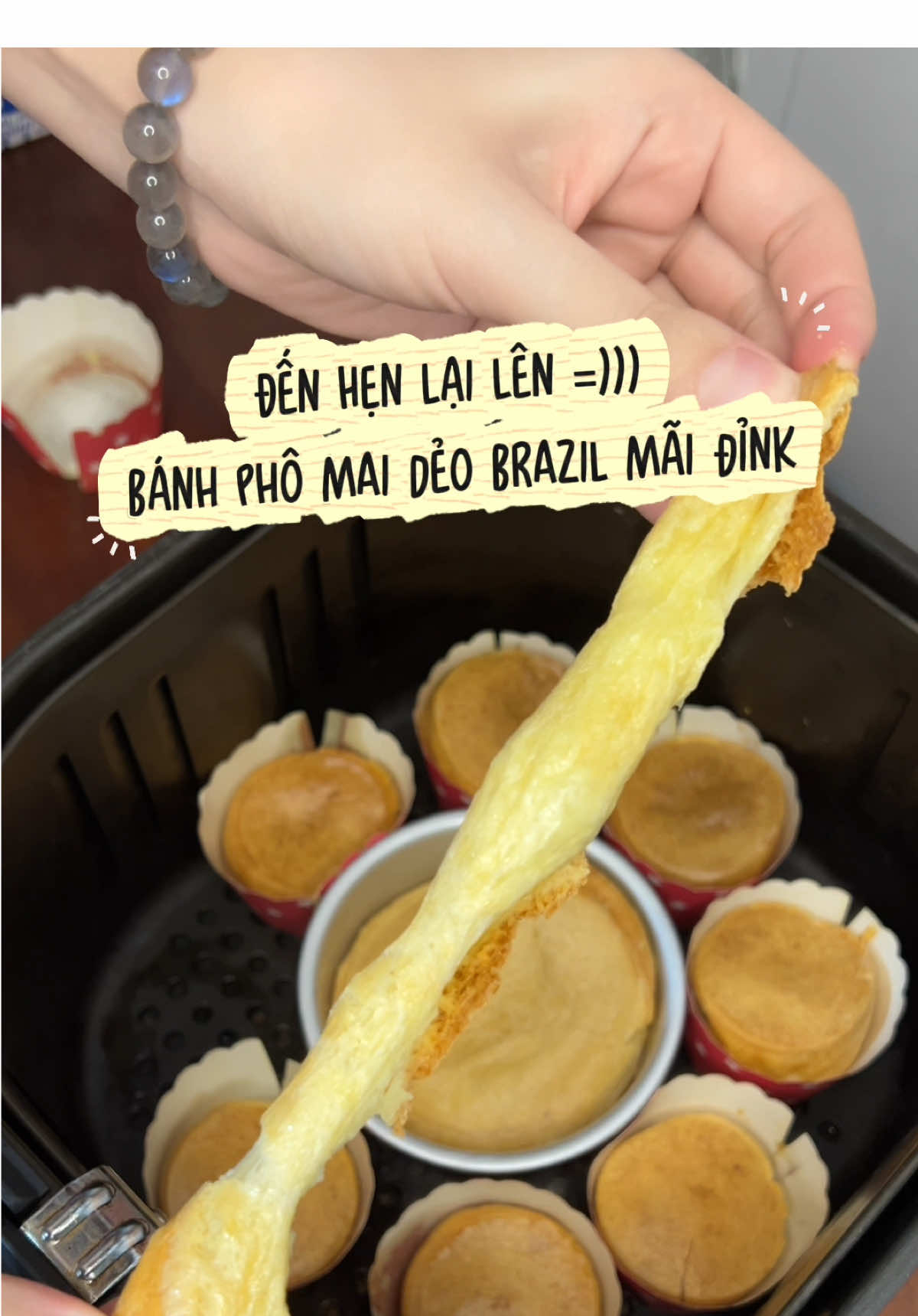 Bánh phô mai dẻo Brazil, tuy chẳng có gì đặc biệt nhưng ăn lại rất cuốn 🤣 khó hiểu thặc sự !!! #Chin🍋 #yogurt #chinquachanh🍋 #banhphomaideobrazil #banhphomaideo 