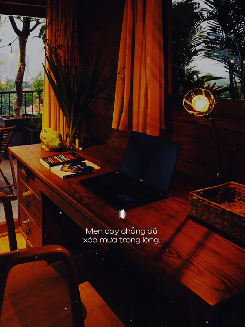 Ngồi đây thương nhớ người xưa... Men cay chẳng đủ xóa mưa trong trong lòng... #sayroinhoai #nhacbuontamtrang #tramcamxuc💔 #maucapcut #phonhac 