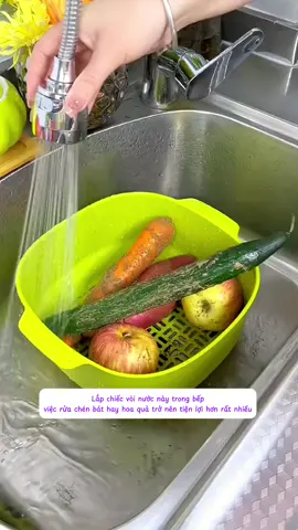 Vòi nước có 2 chế độ xả nước, dòng nước nhẹ nhàng, không bắn lung tung, có thể xoay 360 độ, rất tiện lợi #voinuocxoay360 #voinuocthongminh #voinuocchongbannuoc #viral 