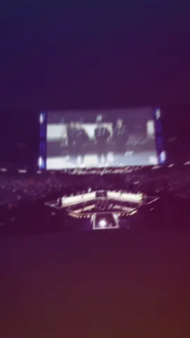 Nhà vua tới 👑 #t1 #t1win #hjfgk #viral 