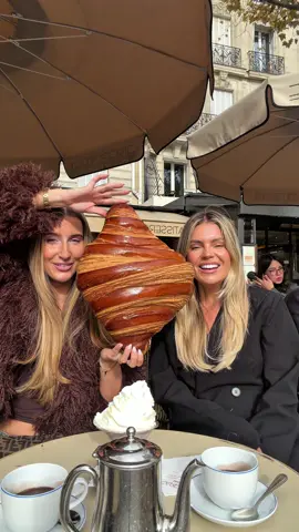 Try the viral hot chocolate with us in Paris ☕️ 🤍 #whitefox #whitefoxboutique #paris 