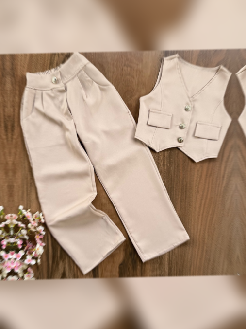 Conjunto Alfaiataria Colete e Pantalona  #conjuntoalfaiatariamenina #conjuntocoleteepantalona #conjuntoinfantil#conjuntojuvenilcoleteepantalona 