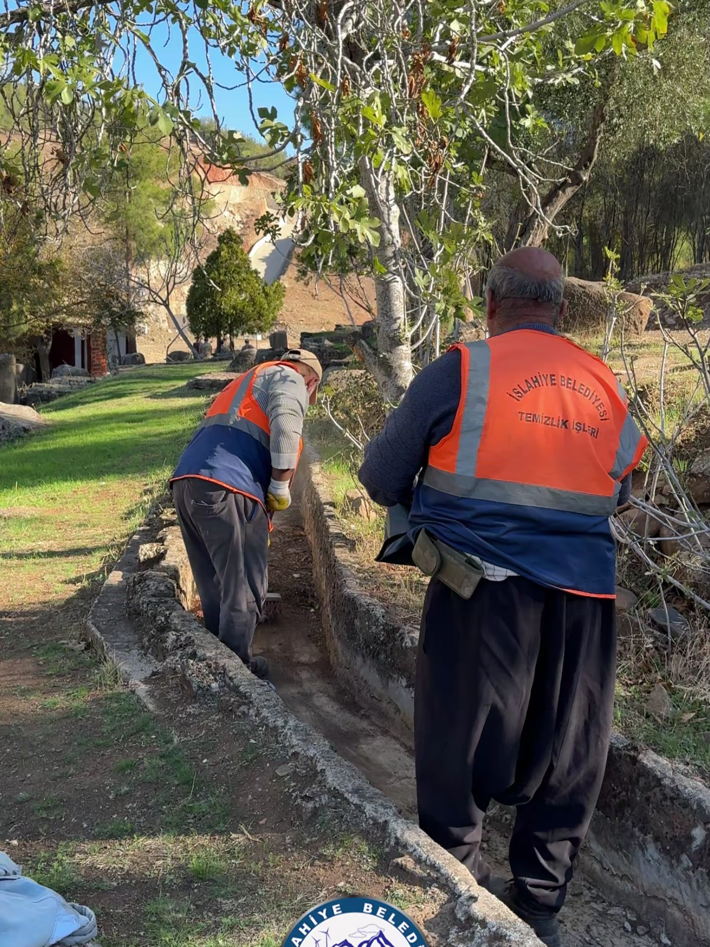 🎥 Gaziantep Büyükşehir Belediyesi ve İslahiye Belediyesi iş birliğiyle, Türk Hava Yolları , Yesemek Açık Hava Müzesi tanıtım çekimleri için hazırlıklarımız sürüyor! 🌿 Bölgemizin tarihi ve kültürel mirasını dünyaya tanıtmak, 🧭 Turizm aksını İslahiye’ye yönlendirmek için yola çıktık. @fatmasahin @gaziantepbeld #Yesemek #Gaziantep #İslahiye #TürkHavaYolları #AçıkHavaMüzesi #Turizm #KültürMirası #GaziantepBüyükşehir #İslahiyeBelediyesi