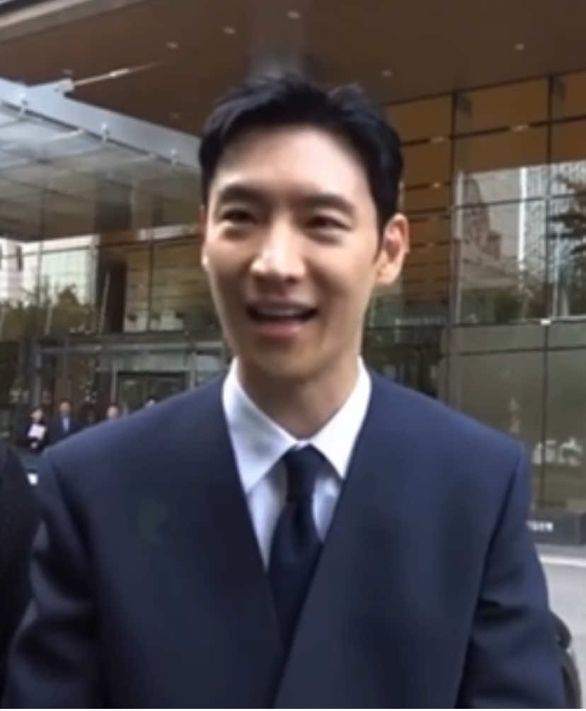 lee jehoon at 2025 the art plaza: eulji poly by ibk today!