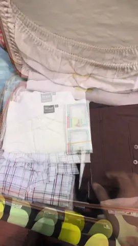 လစ်ပြီဟေ့ 😀