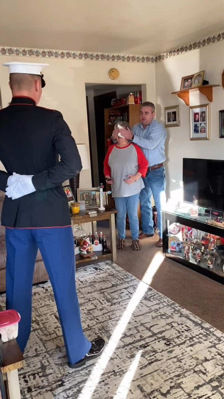 Leave for 8 months to surprise your family #Army #military #marines #airforce #navy