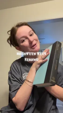 Halloween week reading vlog🎃👻 #thefriendzone #lessonsinchemistry #homeiswherethebodiesare #jenevarose #abbyjimenez 