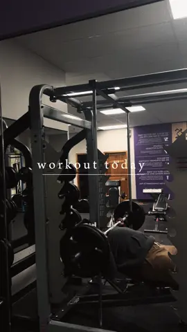 Happy Halloween 🎃 upper body day!💪🏽 #gym #halloween 