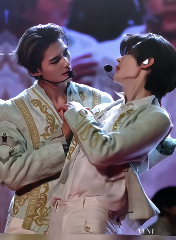 hoonki😵‍💫😵‍💫 #sunghoon #riki#ENHYPEN 