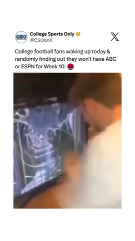 College football fans are united in rage. 😡 #CollegeFootball #cfb 