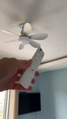 ventilador de teto com lâmpada, ventilador com controle remoto, ventilador silencioso, ventilador moderno, ventilador bocal de luz, ventilador econômico, ventilador fácil de instalar, ventilador residencial, iluminação e ventilação, conforto térmico #casaconfortável #utilidadesdomésticas #achadinhostiktok #casa #meuape 