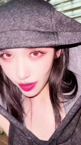 Just one bite…🩸🦇  #lookkaewkamollak #fyp #tiktok #viral #halloween 