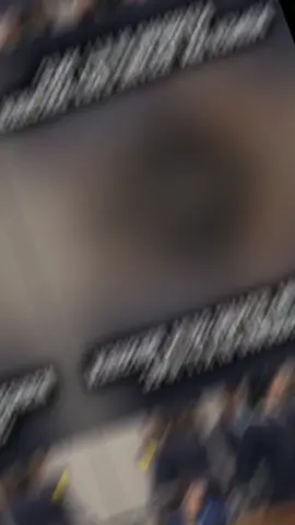 berani-beraninya ibu PM deketin bapak 🤭