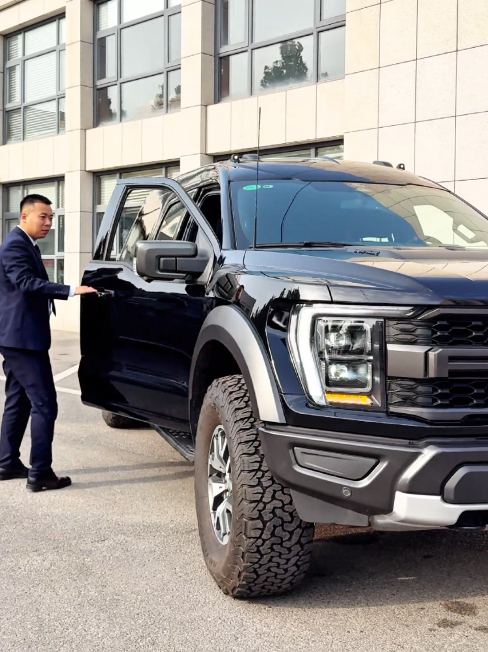 Ford F-150 Raptor 🔥🔥 #ford #raptor #review #AutoDesign #AutoWorld 