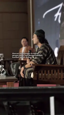 Kembali ke dalam dirimu… tempat di mana Allah ada 🤍 〰️〰️〰️〰️〰️〰️〰️〰️〰️〰️〰️〰️〰️〰️〰️ Jadwal sharing time Ust. @Hanan Attaki insyaallah: 9 November: PALU 16 November: GORONTALO 23 November: PALEMBANG 7 Desember: MAKASSAR 21 Desember: PADANG 18 Januari: PONTIANAK 25 Januari: KENDARI Cara daftarnya di website ➡️ sharingtimeuha.com 😊 #s#sharingtimeh#hananattakia#ayahamanahp#palembangp#pontianak  